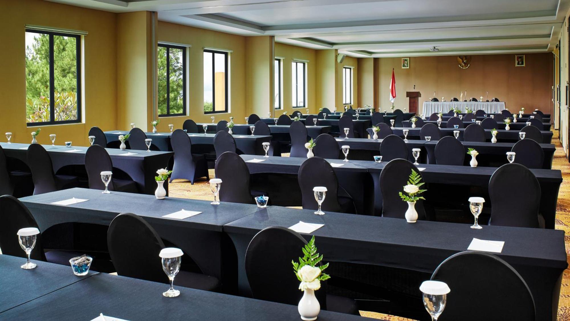 El Hotel מאלאנג מראה חיצוני תמונה
