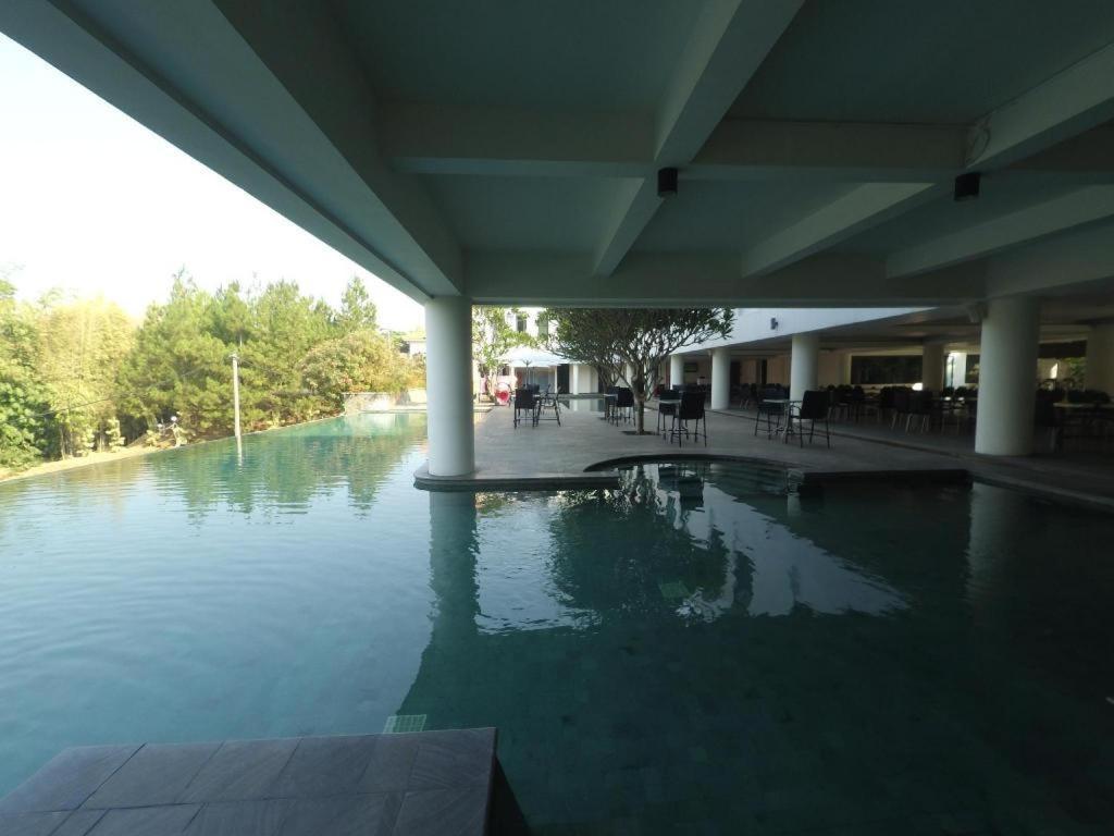 El Hotel מאלאנג מראה חיצוני תמונה